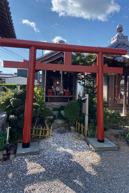 生蓮寺のお稲荷神社鳥居建て替え工事